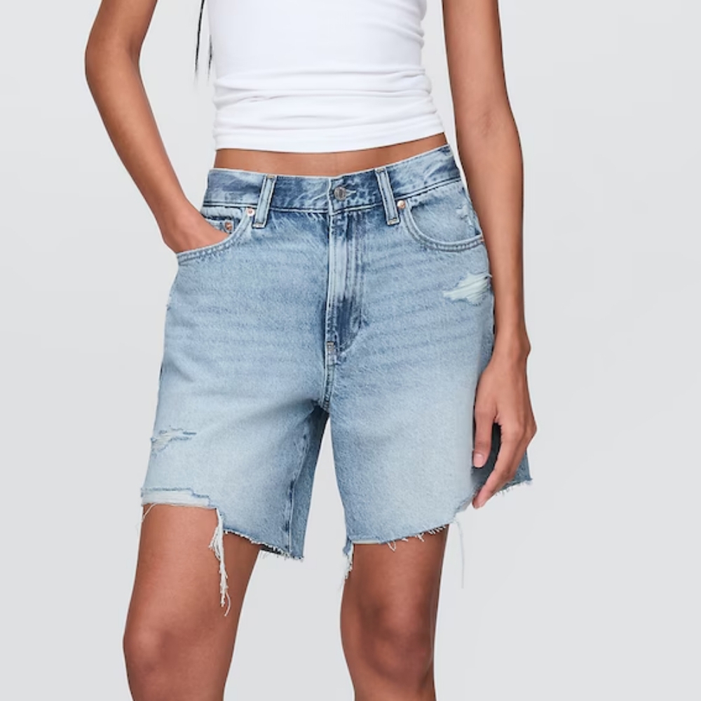 GAP 8" Mid Rise '90s Loose Denim Bermuda Shorts Size 8 29